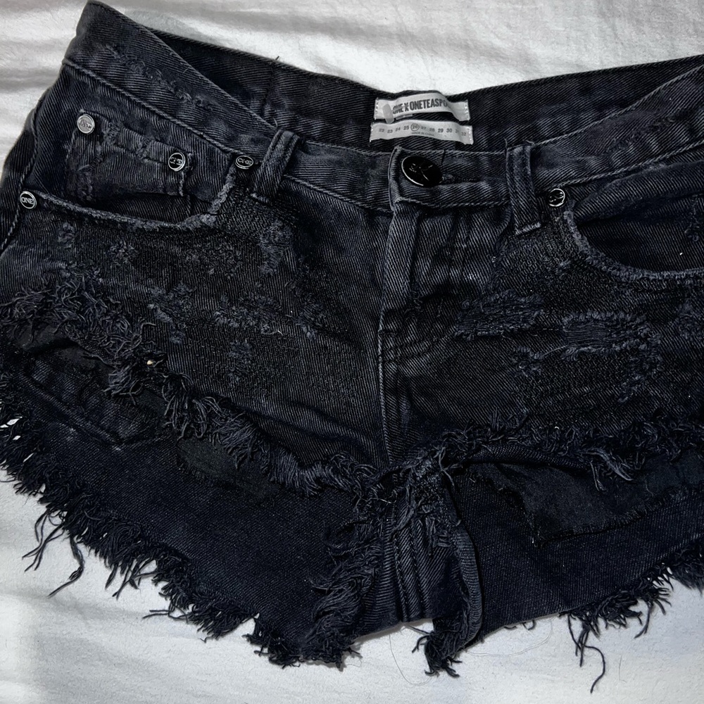 One Teaspoon Black denim short Sz 26